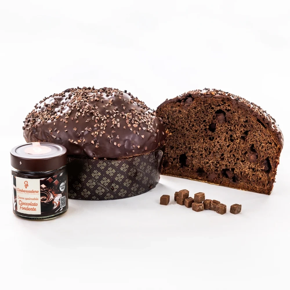 Panettone “Sachertone” con crema di cioccolato fondente - vista taglio